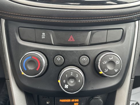 Used 2019 Chevrolet Trax LS w/ LPO, Protection Package image 20