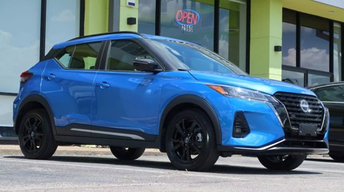 Used 2023 Nissan Kicks SR w/ SR Premium Package image 6