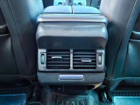 Used 2020 Land Rover Range Rover Evoque SE image 20