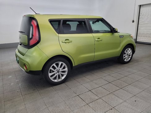 Used 2017 Kia Soul + image 10