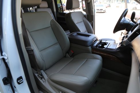 Used 2016 Chevrolet Suburban LTZ image 25