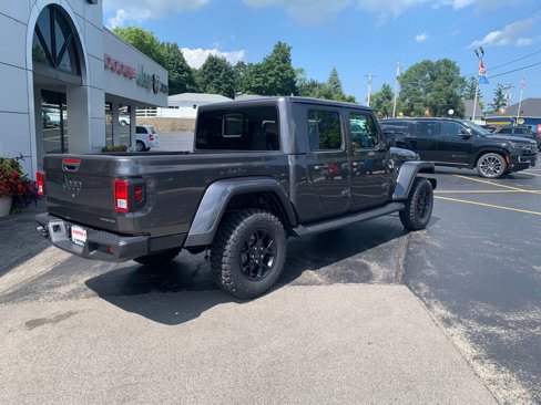 New 2025 Jeep Gladiator Sport image 8