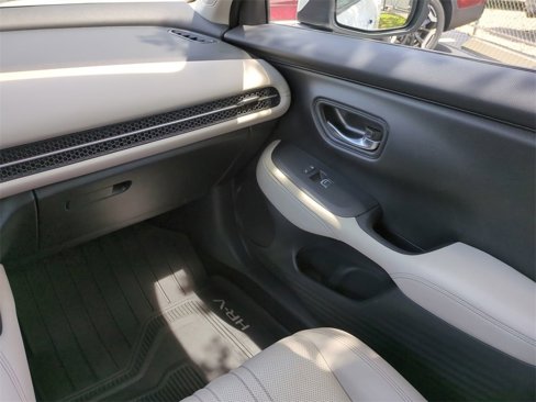 Used 2023 Honda HR-V EX-L image 17