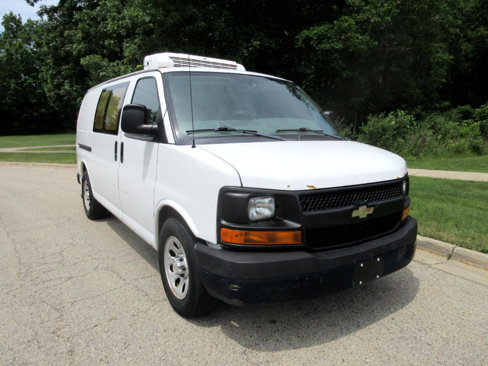 Used 2011 Chevrolet Express 1500 AWD image 28