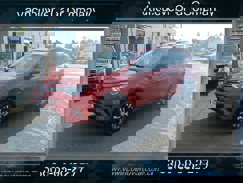 Used 2017 Toyota RAV4 LE image 2
