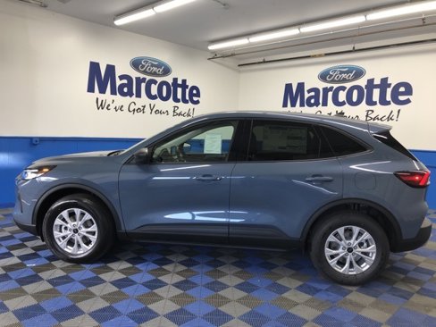 New 2025 Ford Escape Active image 2