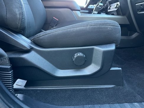 Used 2020 Ford F150 XLT image 35