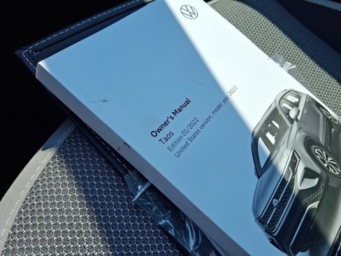 Certified 2022 Volkswagen Taos S image 26