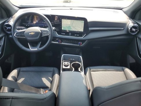 Used 2026 Chevrolet Equinox LT w/ Convenience Package II image 10