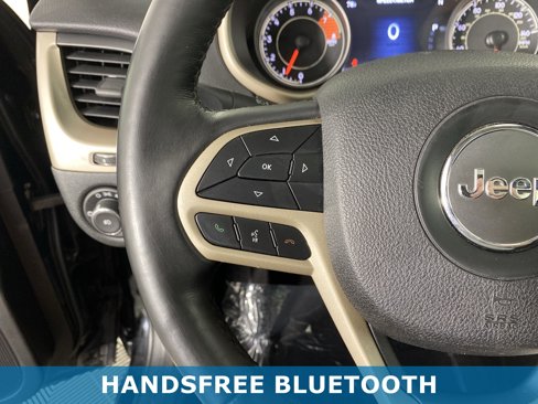 Used 2018 Jeep Cherokee Limited image 23