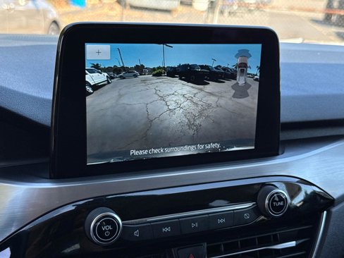 Used 2021 Ford Escape Titanium image 29