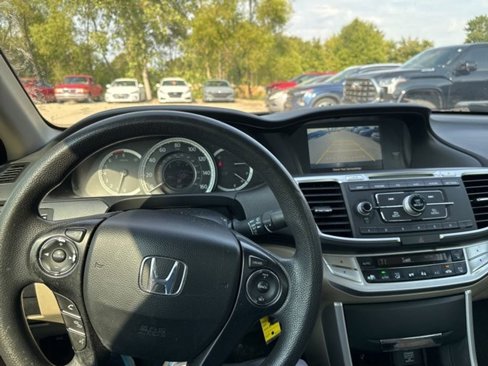 Used 2015 Honda Accord LX image 11