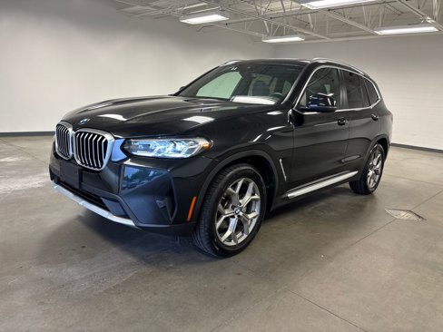 Used 2024 BMW X3 sDrive30i image 2