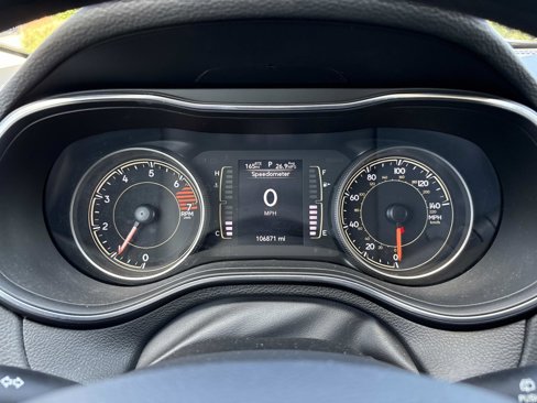 Used 2021 Jeep Cherokee Latitude image 20
