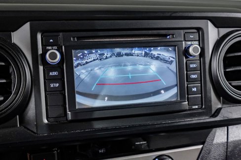 Used 2018 Toyota Tacoma SR image 21