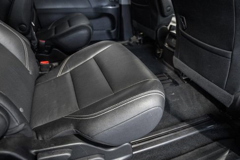 Used 2017 Toyota Sienna SE image 35