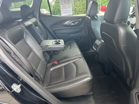 Used 2024 GMC Terrain SLT image 33