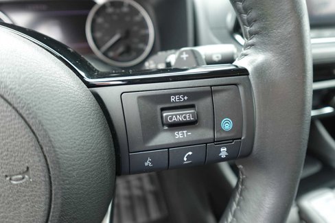 Used 2022 Nissan Rogue SV w/ SV Premium Package image 15