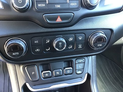 Used 2018 GMC Terrain SLT w/ Preferred Package image 21