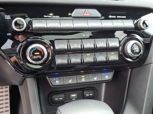 Used 2022 Kia Sportage SX image 17