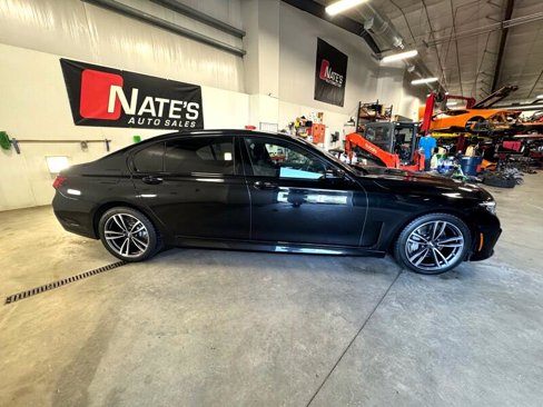 Used 2020 BMW 750i xDrive w/ M Sport Package image 5