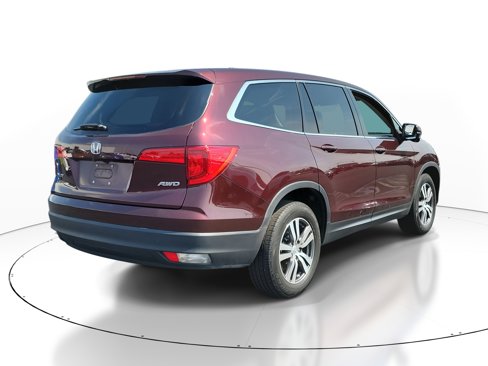 Used 2017 Honda Pilot EX image 4