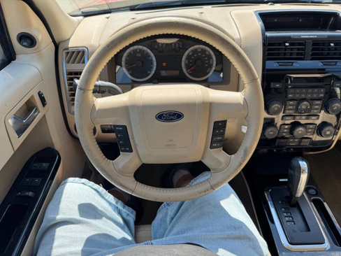 Used 2009 Ford Escape Limited image 16