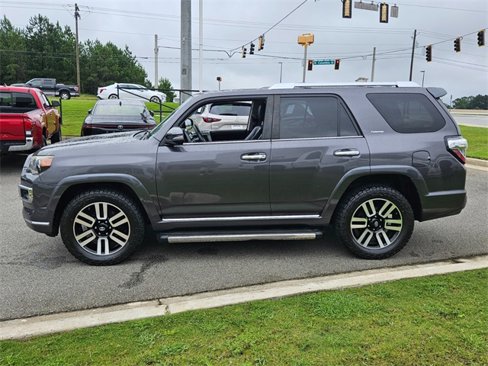 Used 2014 Toyota 4Runner Limited image 4