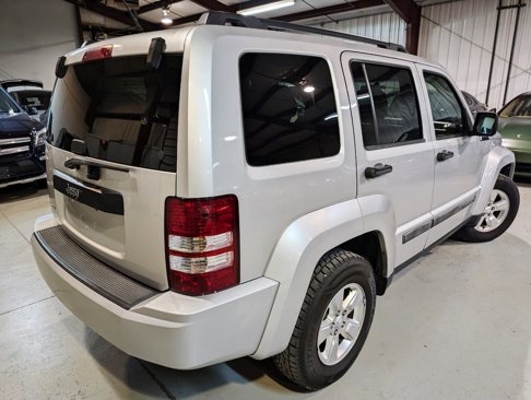 Used 2010 Jeep Liberty Sport w/ Popular Equipment Group image 7