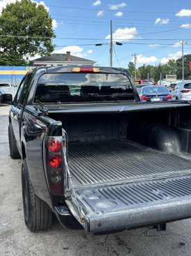 Used 2011 GMC Canyon SLE image 14