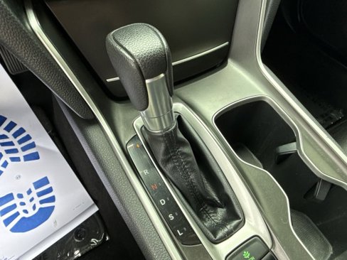 Used 2018 Honda Accord LX image 19
