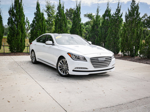 Used 2016 Hyundai Genesis 3.8 w/ Option Group 02 image 2