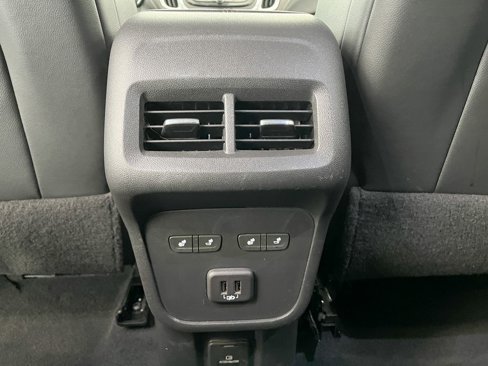 Used 2022 Chevrolet Equinox Premier image 30
