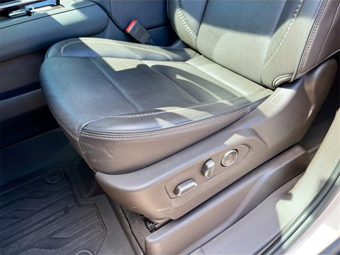 Used 2021 GMC Yukon Denali w/ Denali Premium Package image 20