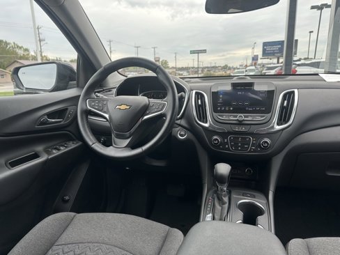 Used 2024 Chevrolet Equinox LT image 11
