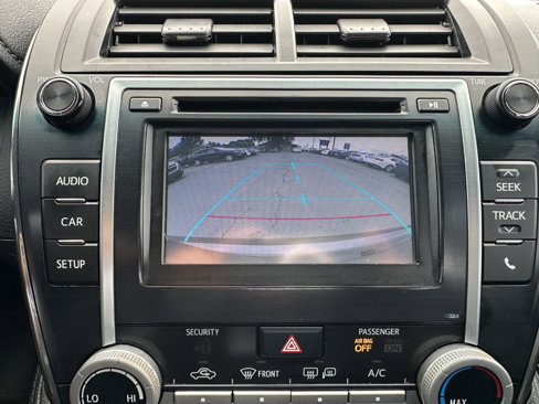 Used 2014 Toyota Camry SE image 17