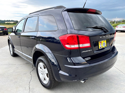 Used 2011 Dodge Journey Mainstreet w/ Sound Group image 6