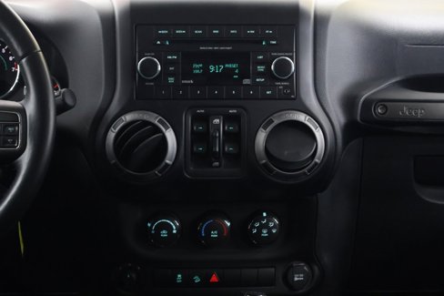 Used 2013 Jeep Wrangler Unlimited Sport image 19