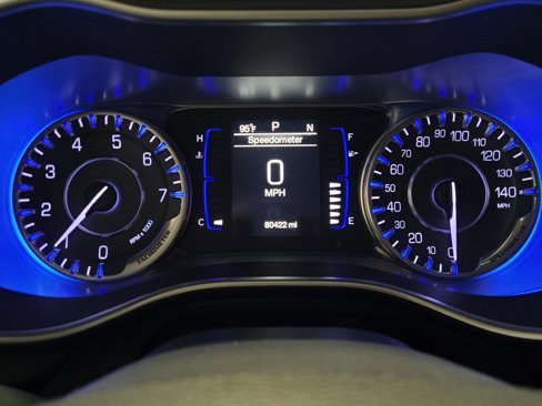 Used 2015 Chrysler 200 Limited w/ Convenience Group image 23