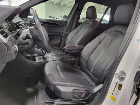Used 2020 BMW X1 sDrive28i image 14