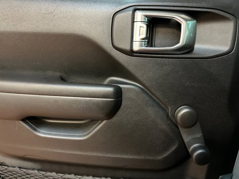 Certified 2021 Jeep Wrangler Sport image 10