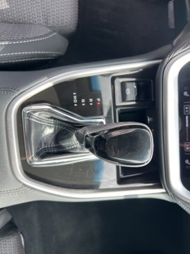 Used 2022 Subaru Outback Premium image 19