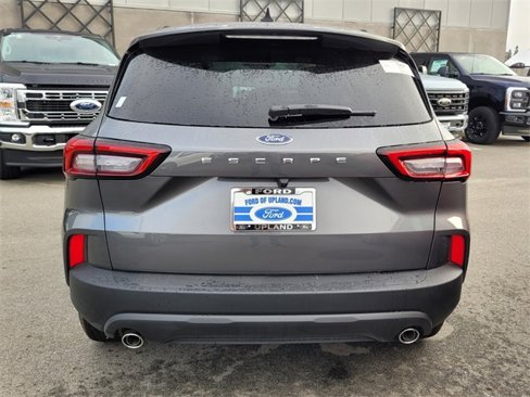 New 2025 Ford Escape ST-Line w/ Cold Weather Package image 9