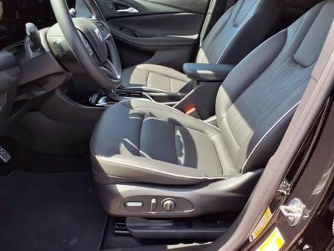 Used 2024 Buick Encore GX Avenir w/ Avenir Technology Package image 35