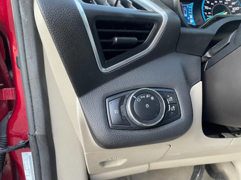 Used 2013 Ford C-MAX SEL image 19