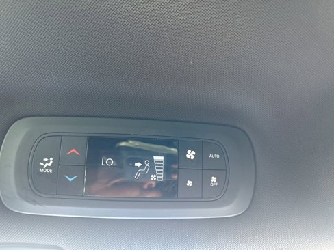 Used 2019 Chrysler Pacifica Touring-L Plus w/ Advanced Safetytec Group image 28