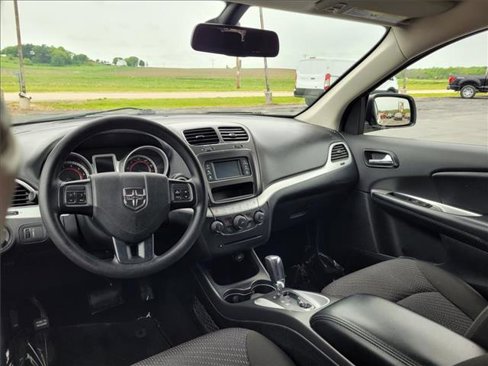 Used 2020 Dodge Journey SE image 12