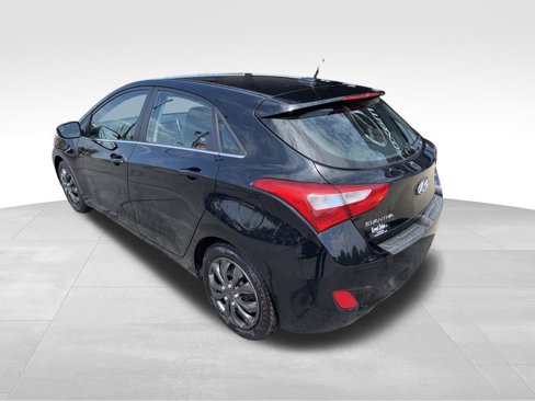 Used 2016 Hyundai Elantra GT image 5