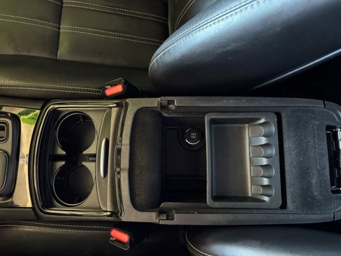 Used 2019 Chrysler 300 S image 15