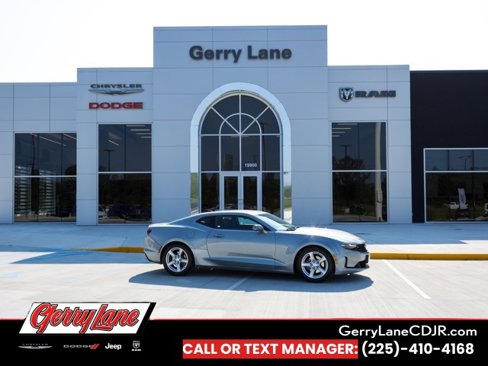Used 2023 Chevrolet Camaro LT image 1